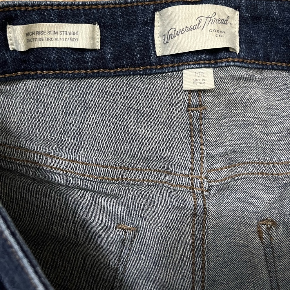 Universal Thread Women’s High-Rise Slim Straight Jeans Size 10 Dark & Light Wash - Picture 6 of 13